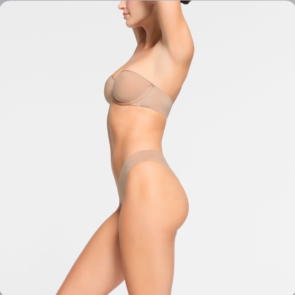 NEW Skims Weightless Strapless Bra with Removable Straps - Clay - Size 38D - Picture 4 of 7